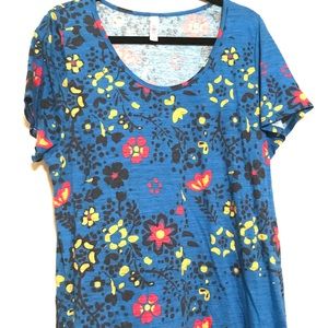 EUC LuLaRoe Classic Tee